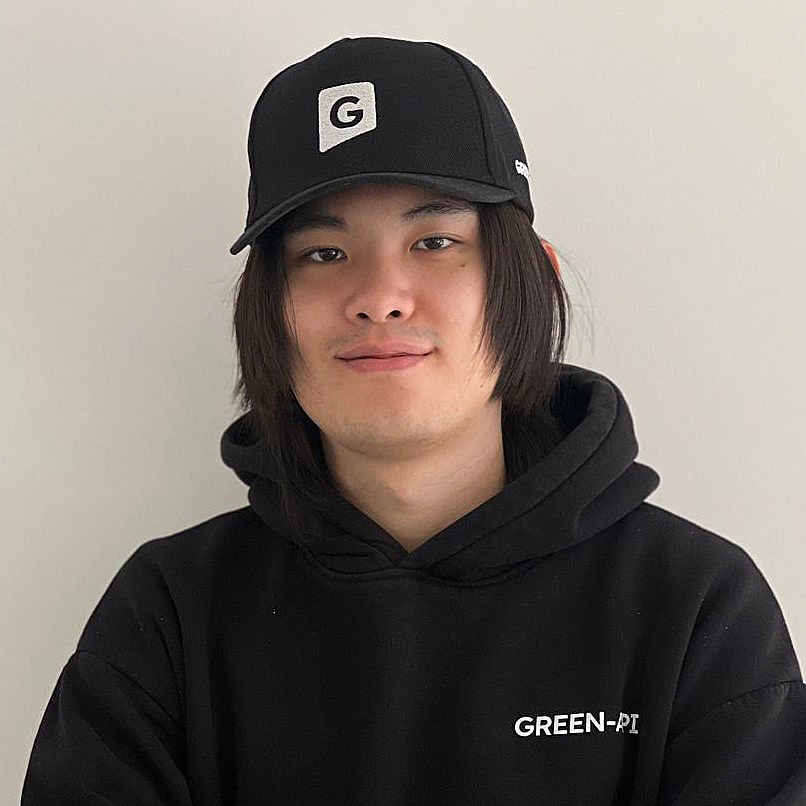 Фото сотрудника